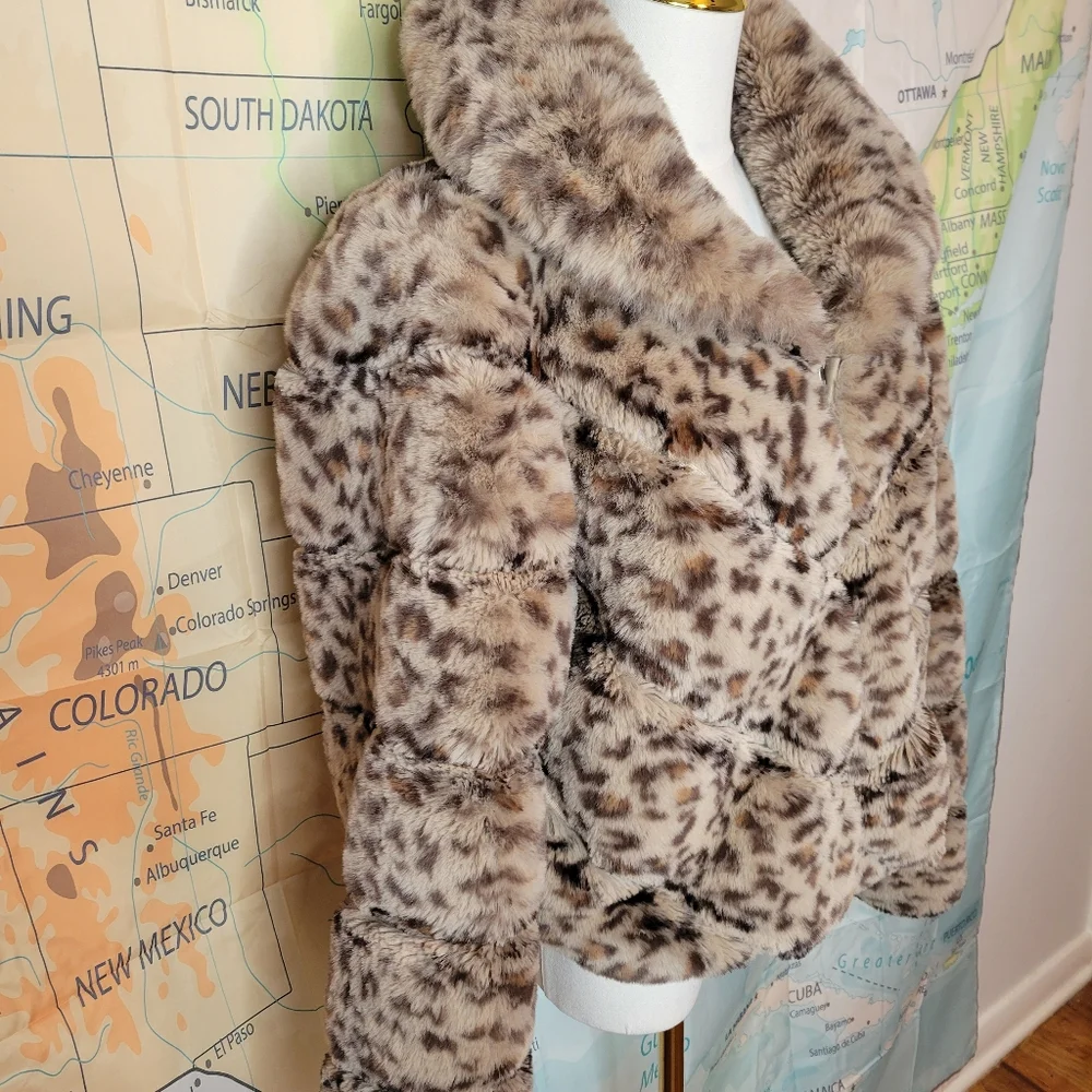 Sofia by Sofia Vergara Faux Fur Leopard Print Bomber Jacket Size S - Picture 5 of 16